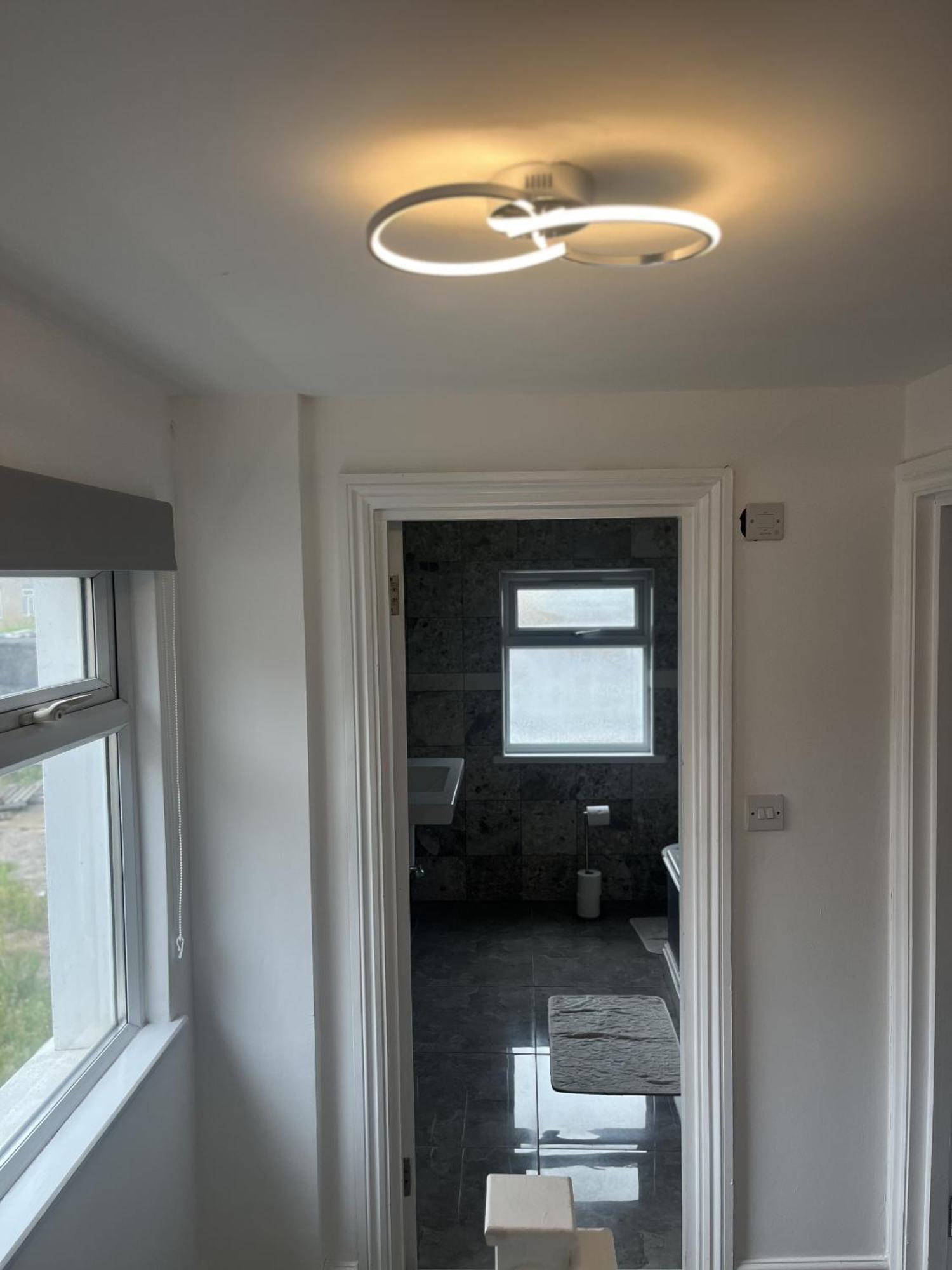 City Reach Retreat Spacious 4Bed House Startford Maryland Great Transport Links 런던 외부 사진